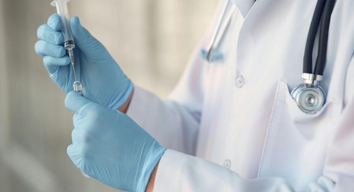 Stem Cell Injections for Back Pain: Benefits, Risks, and What to Expect